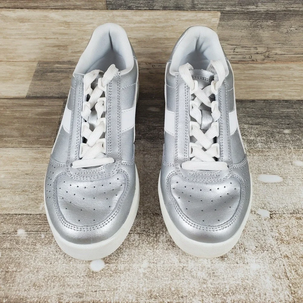 Diadora B Elite Womens Shoes Sz 7 Running Silver Leather Lace Up Low Top Sneaker